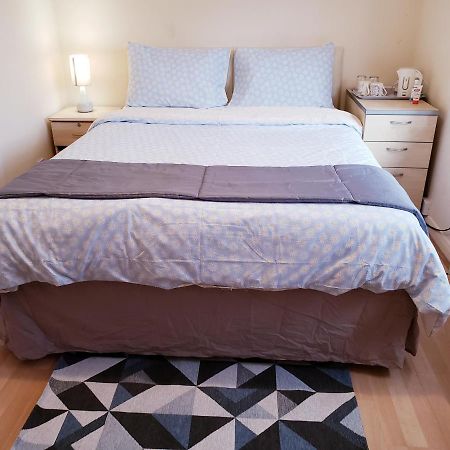 Ensuite Room Near Canal 사우스올 외부 사진