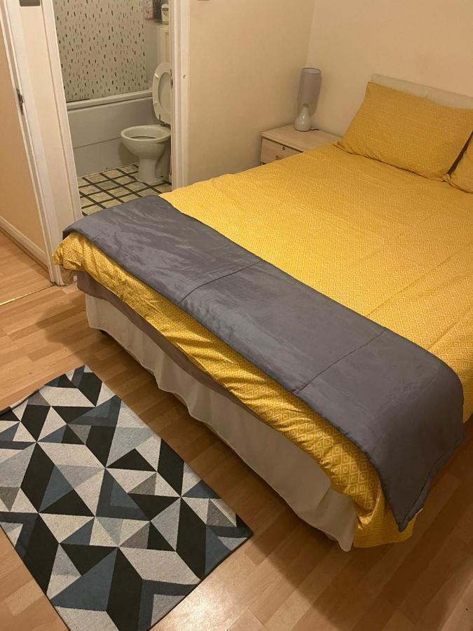 Ensuite Room Near Canal 사우스올 외부 사진